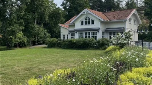 Houses in Värmdö - photo 1
