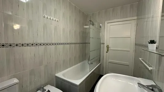 Rooms in Madrid Salamanca - photo 8
