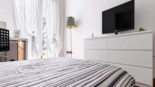 Rooms in Milano Zona 8 - Fiera, Gallaratese, Quarto Oggiaro - photo 2