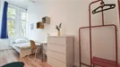 Room for rent, Berlin, &lt;span class=&quot;blurred street&quot; onclick=&quot;ProcessAdRequest(9573909)&quot;&gt;&lt;span class=&quot;hint&quot;&gt;See streetname&lt;/span&gt;[xxxxxxxxxxxxx]&lt;/span&gt;