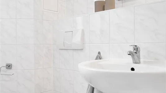 Apartments in Location is not specified - photo 10