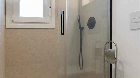 Rooms in Adaro - photo 6