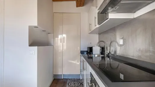 Apartments in Barcelona Ciutat Vella - photo 8
