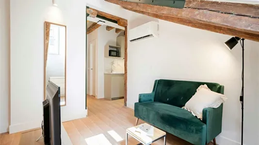 Rooms in Madrid Centro - photo 1