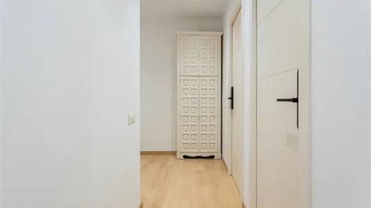 Rooms in Barcelona Eixample - photo 9