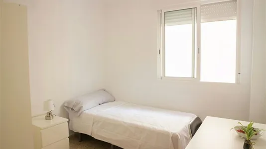 Rooms in Valencia Camins al Grau - photo 7