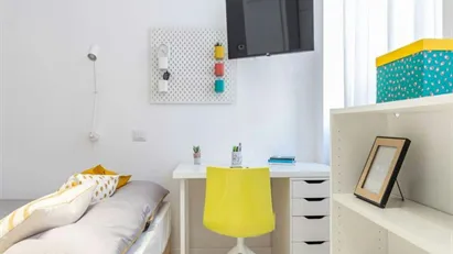 Room for rent in Milano Zona 5 - Vigentino, Chiaravalle, Gratosoglio, Milan