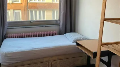 Room for rent in Brussels Ukkel, Brussels