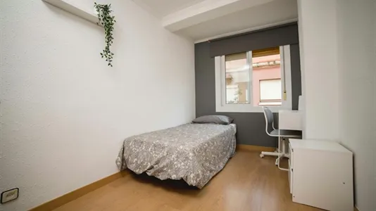 Rooms in L'Hospitalet de Llobregat - photo 2