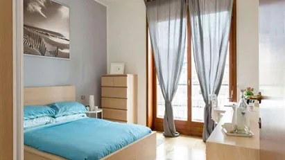 Room for rent in Milano Zona 4 - Vittoria, Forlanini, Milan