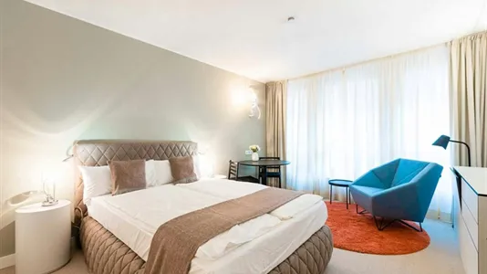 Apartments in Frankfurt Süd - photo 1