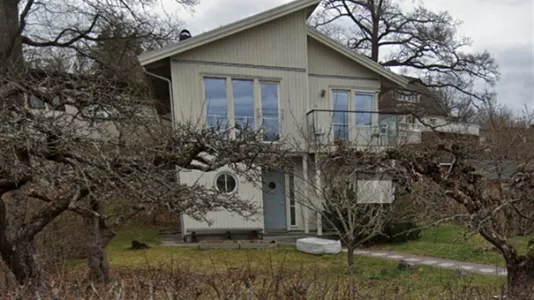 Houses in Huddinge - photo 1