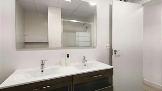Rooms in Zaragoza - photo 4