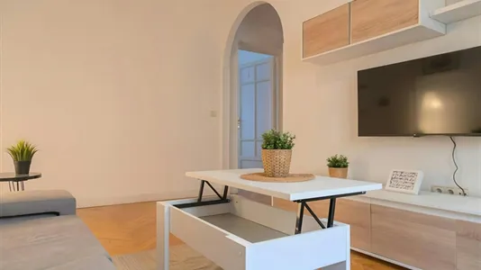 Rooms in Madrid Chamberí - photo 5