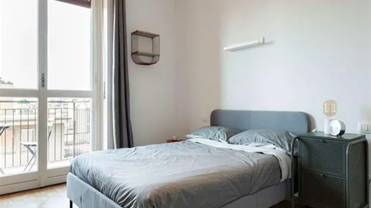 Rooms in Milano Zona 5 - Vigentino, Chiaravalle, Gratosoglio - photo 3