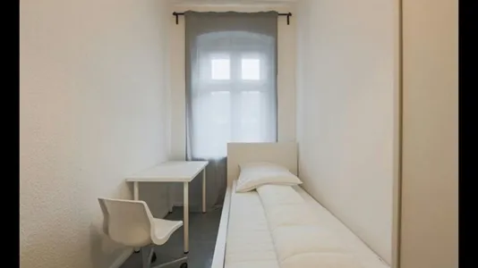 Rooms in Location is not specified - photo 1