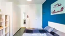 Room for rent, Milano Zona 8 - Fiera, Gallaratese, Quarto Oggiaro, Milan, Via Gallarate, Italy