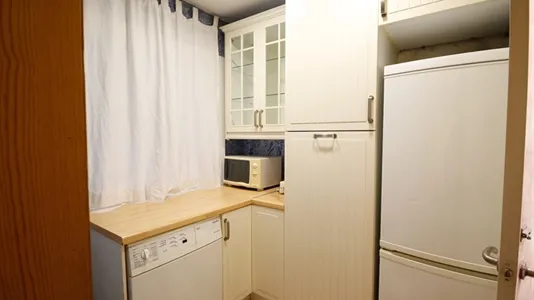 Rooms in Barcelona Eixample - photo 8