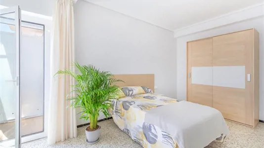 Rooms in Elche/Elx - photo 2