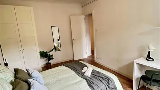 Rooms in Barcelona Sants-Montjuïc - photo 2