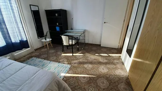 Rooms in Barcelona Ciutat Vella - photo 4