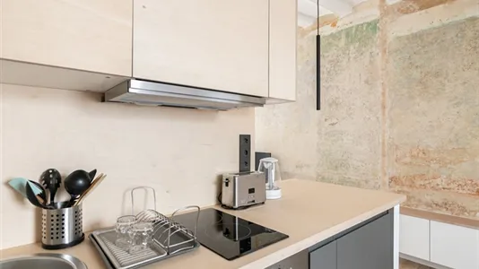 Apartments in Barcelona Ciutat Vella - photo 8