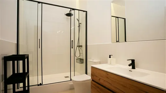 Rooms in Barcelona Eixample - photo 5