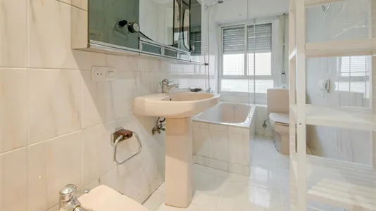 Rooms in Madrid Fuencarral-El Pardo - photo 8