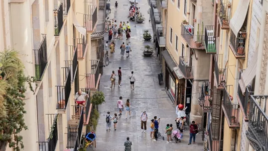 Rooms in Barcelona Ciutat Vella - photo 8