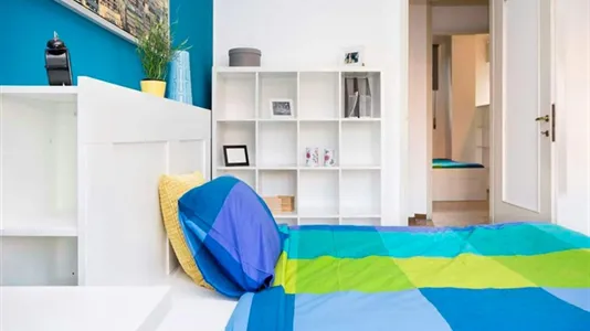 Rooms in Milano Zona 8 - Fiera, Gallaratese, Quarto Oggiaro - photo 5