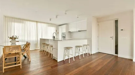 Apartments in Amsterdam Oud-Zuid - photo 3
