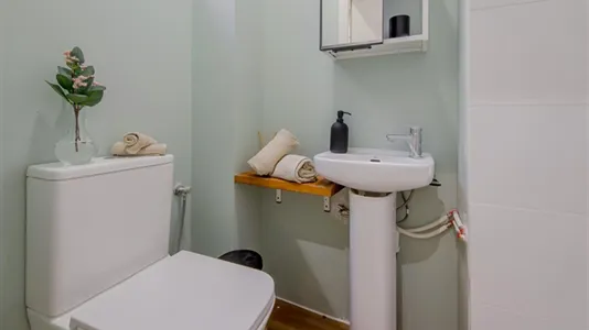 Rooms in Madrid Centro - photo 6