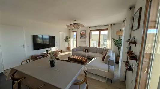 Apartments in Nanterre - photo 2