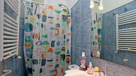 Rooms in Barcelona Eixample - photo 9