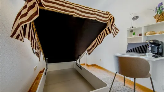 Rooms in Madrid Moncloa-Aravaca - photo 4