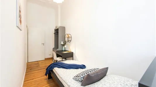 Rooms in Berlin Charlottenburg-Wilmersdorf - photo 3