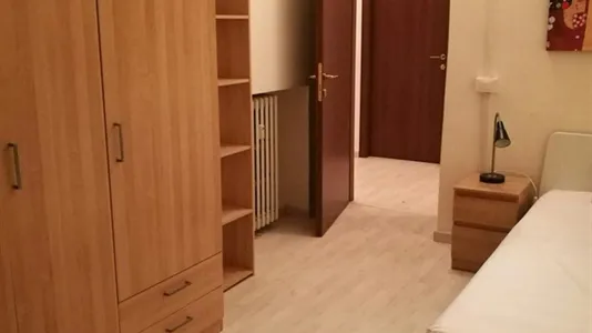 Rooms in Roma Municipio II – Parioli/Nomentano - photo 3