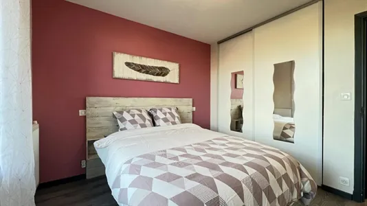 Apartments in Toulouse - photo 9