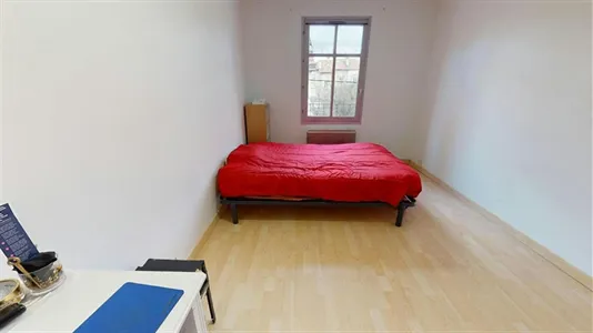 Rooms in Lyon - photo 2