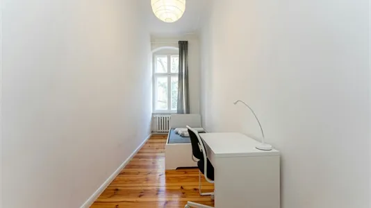 Rooms in Berlin Friedrichshain-Kreuzberg - photo 2