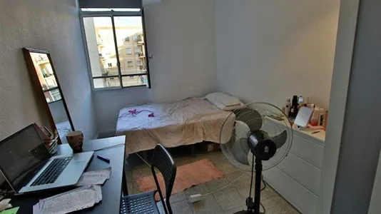 Rooms in Valencia Extramurs - photo 4