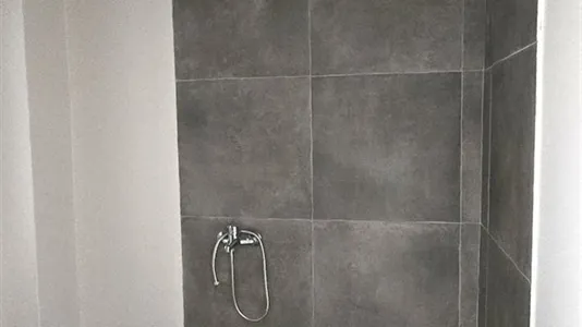 Apartments in Keratsini-Drapetsona - photo 4