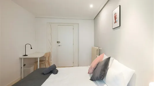 Rooms in Madrid Centro - photo 6