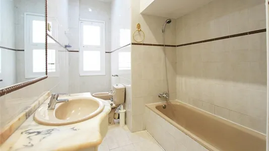 Rooms in Madrid Retiro - photo 7