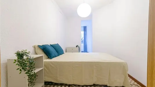 Rooms in Barcelona Eixample - photo 1
