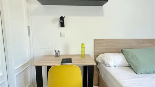 Rooms in Madrid Latina - photo 9