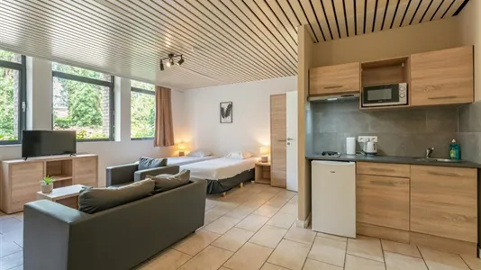 Apartments in Brussels Schaarbeek - photo 5