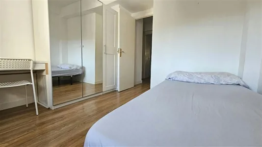 Rooms in Madrid Ciudad Lineal - photo 2