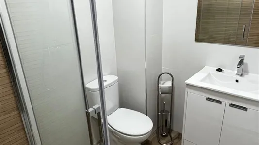 Rooms in Córdoba - photo 9