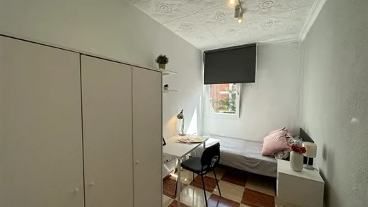 Rooms in Madrid Carabanchel - photo 1